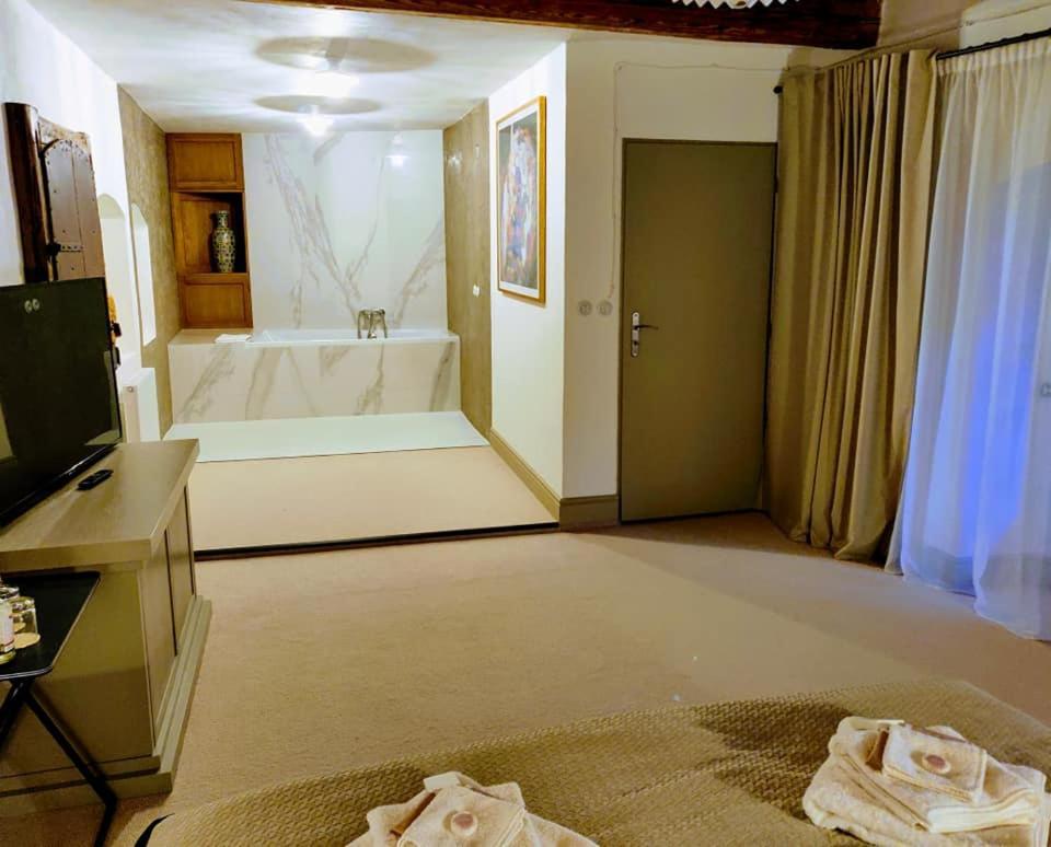 Hotel Kocour Třebíč Dış mekan fotoğraf