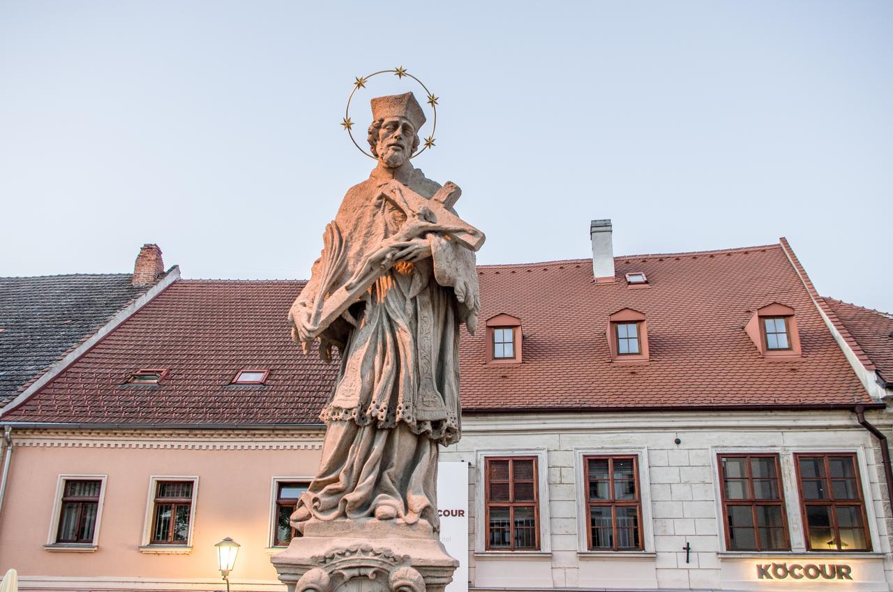 Hotel Kocour Třebíč Dış mekan fotoğraf