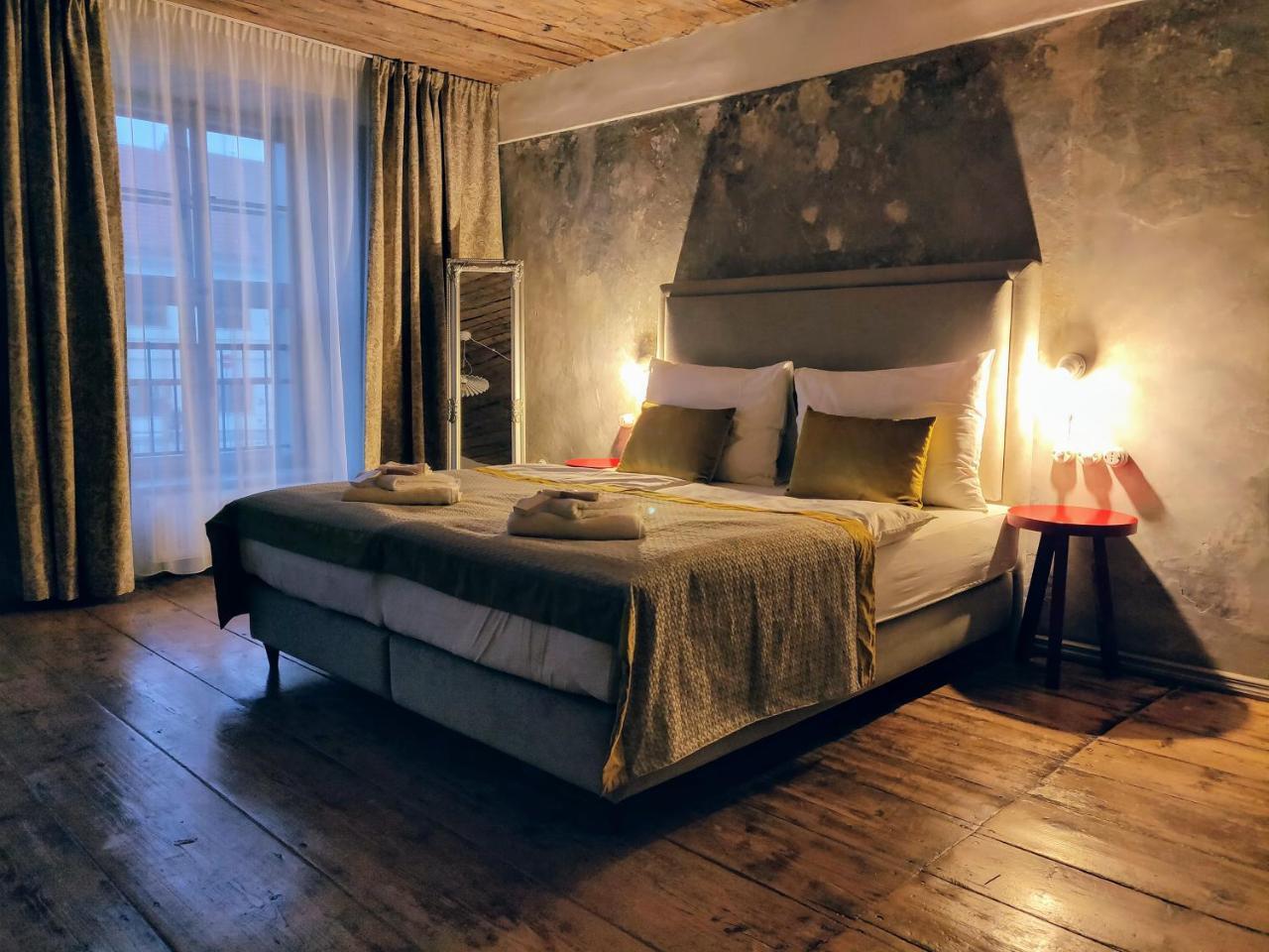 Hotel Kocour Třebíč Dış mekan fotoğraf