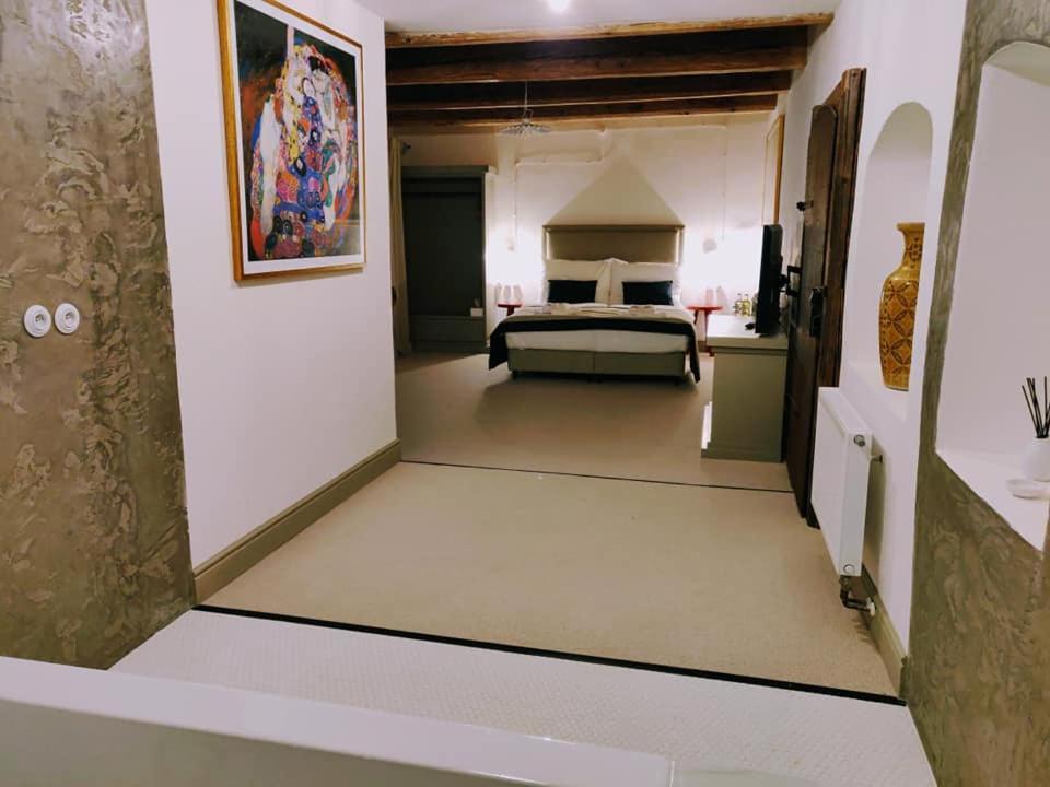 Hotel Kocour Třebíč Dış mekan fotoğraf