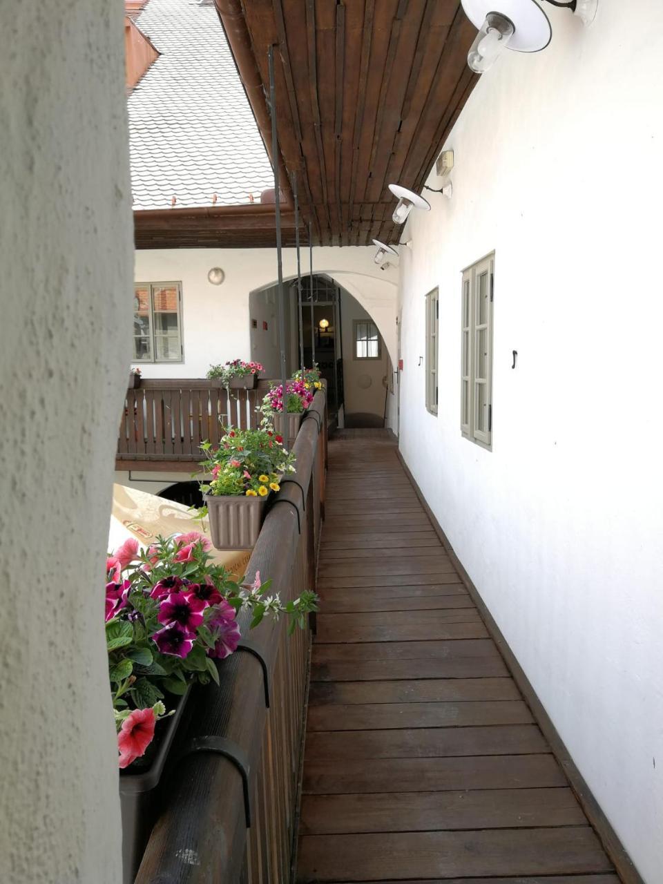 Hotel Kocour Třebíč Dış mekan fotoğraf
